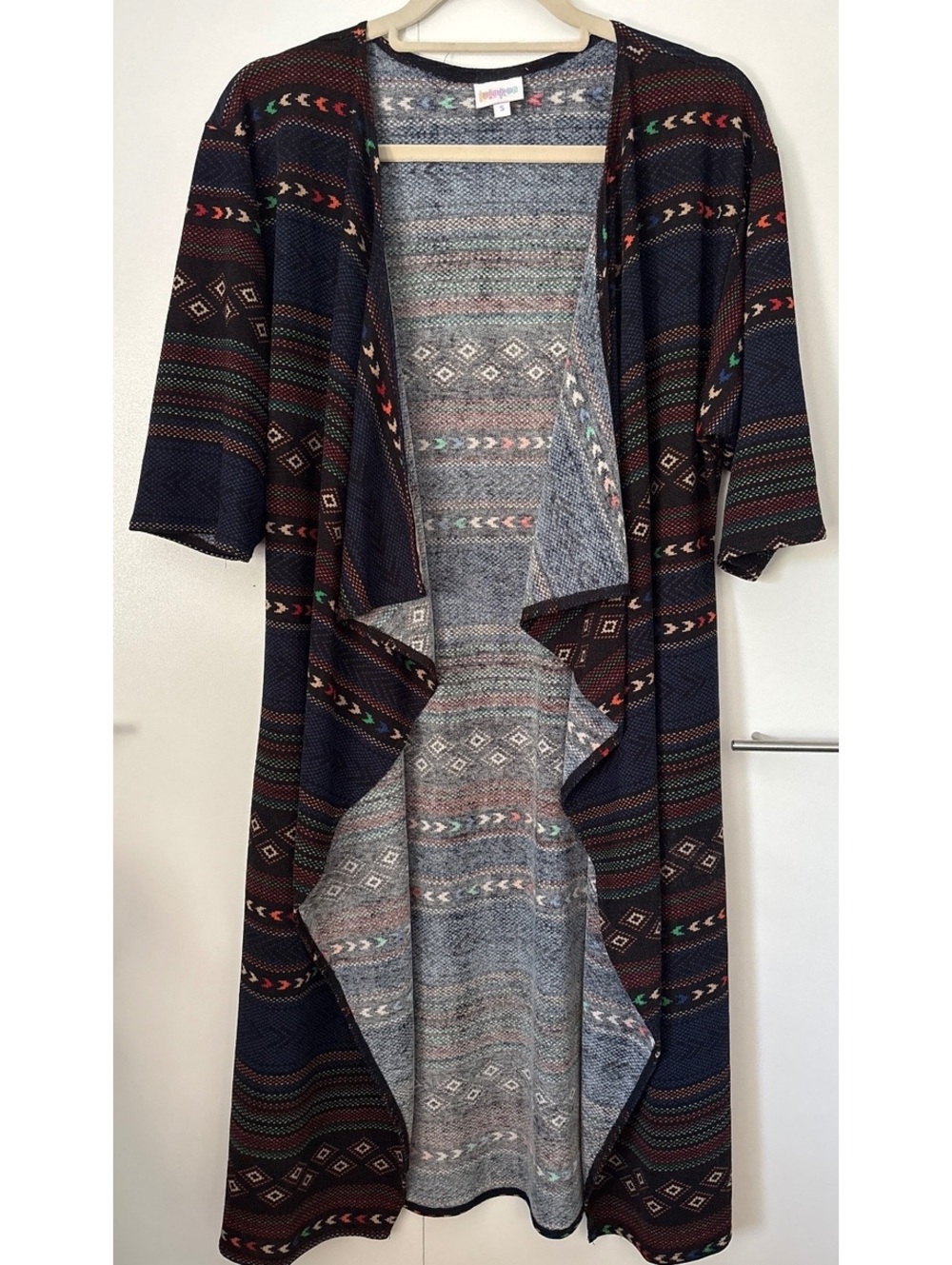 NWOT Lularoe Shirley Aztec, Women’s S